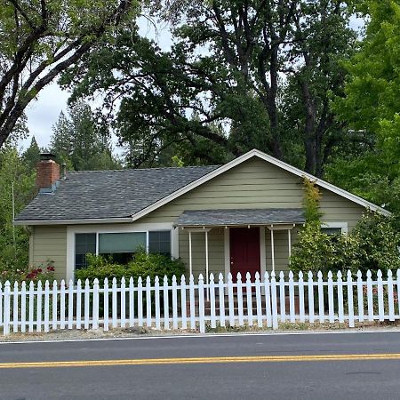 Vans Yosemite Garden Cottage Гровленд Екстер'єр фото